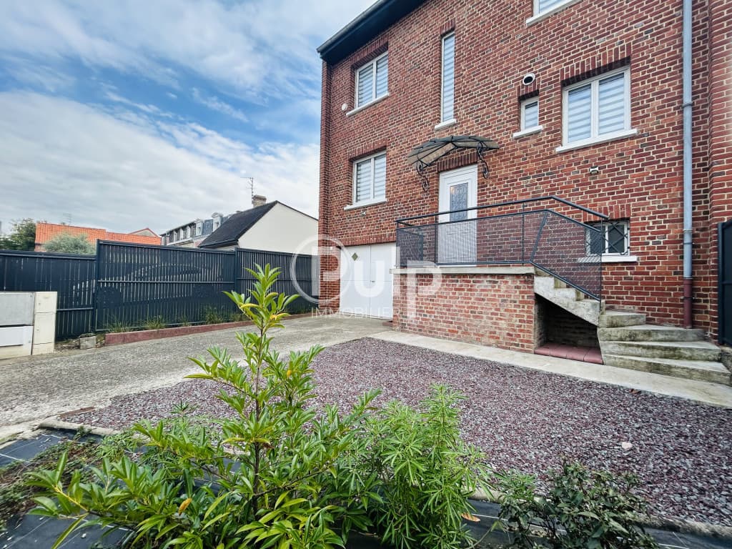 Maison de ville individuelle 4 chambres - Arras