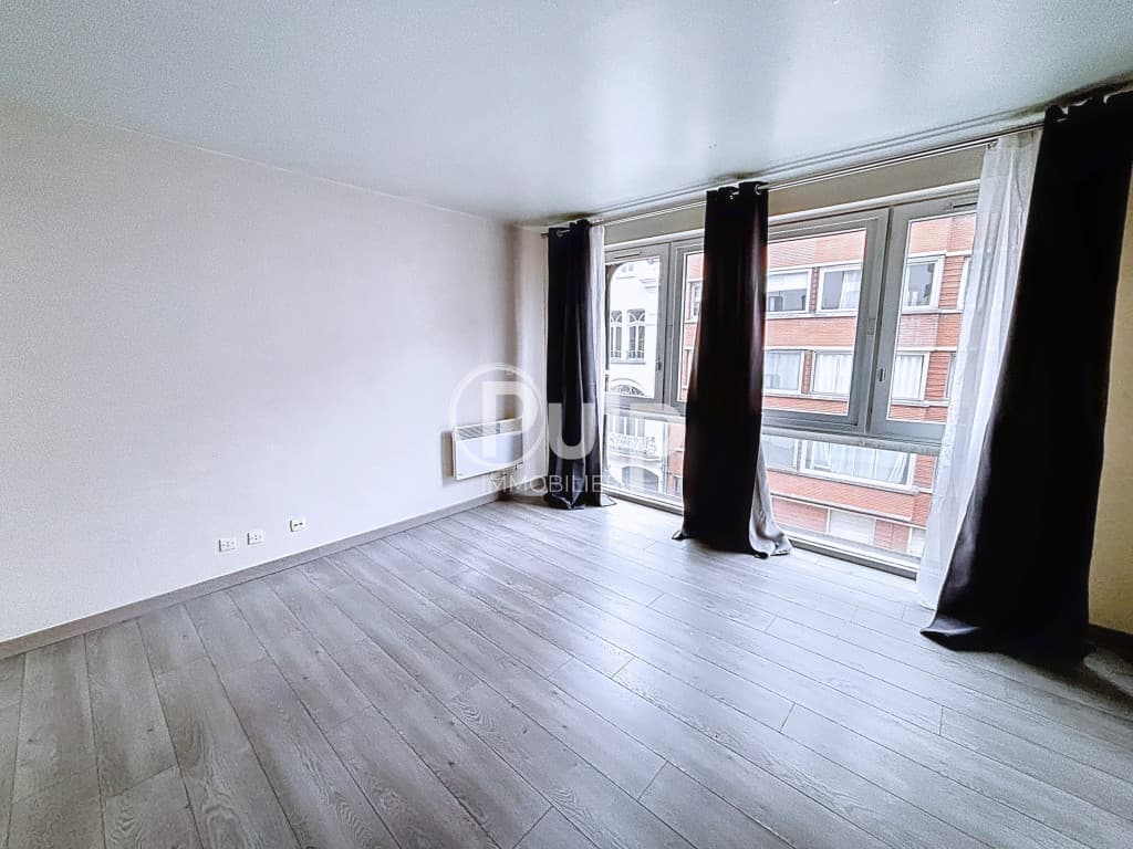 Lille SECTEUR BEAUX-ARTS - Studio à louer en résidence sécurisée