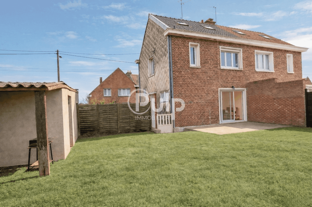Maison semi-individuelle avec jardin et garage sur Neuville-en-Ferrain