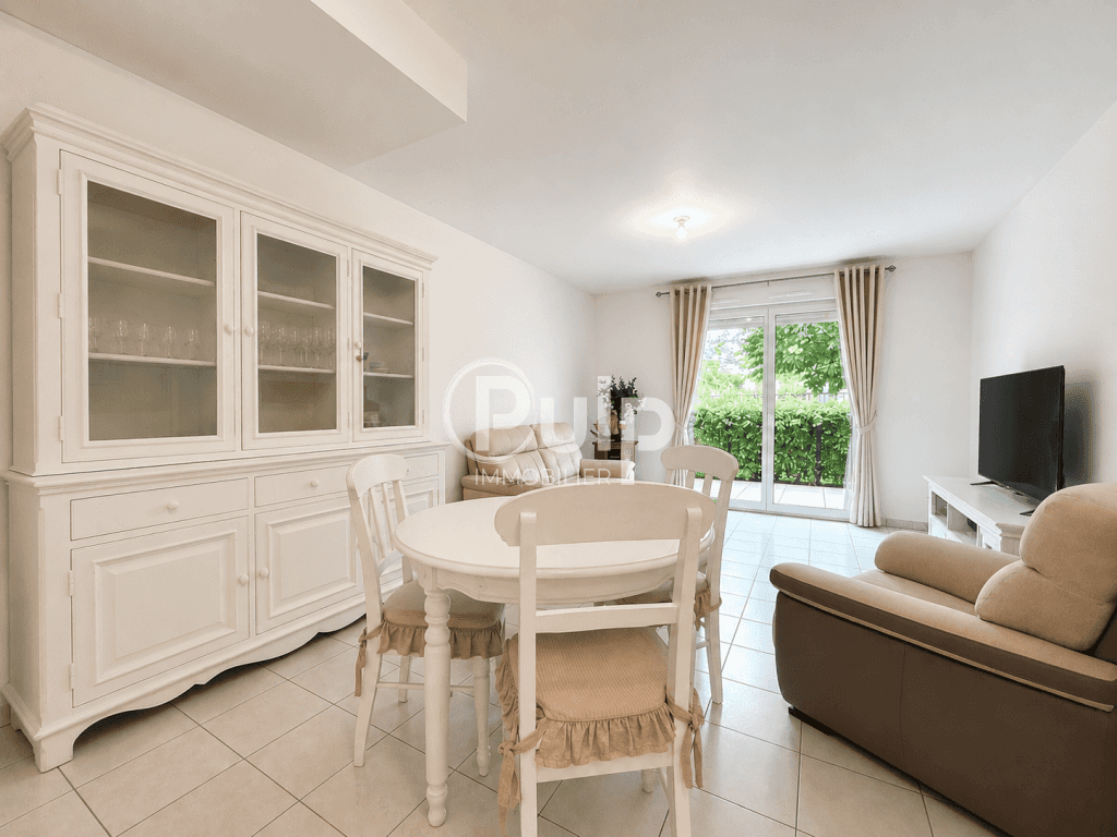 Phalempin — Rez-de-chaussée, 2 chambres avec terrasse et garage