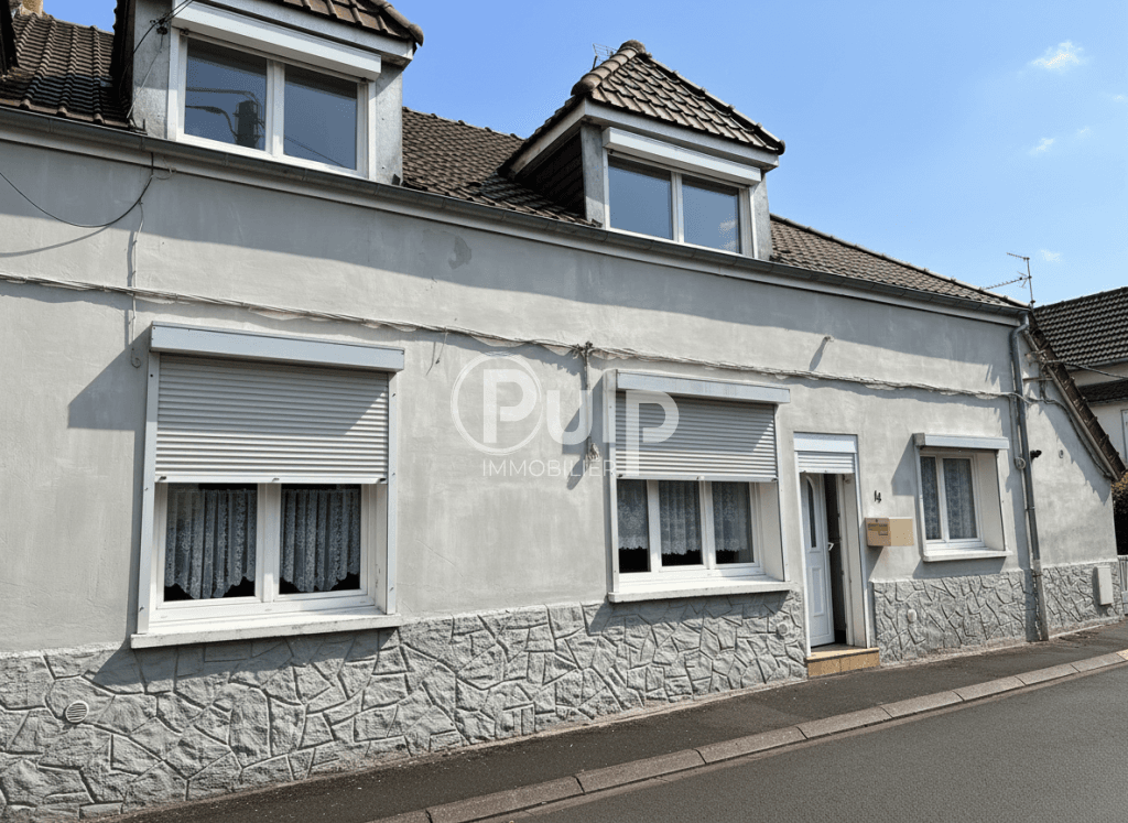 Annezin – Maison de ville – 2 chambres + bureau – Garage & jardin