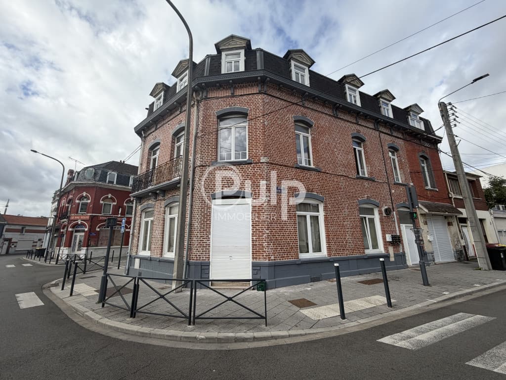 Immeuble de rapport – Emplacement premium face à la gare d’Hénin-Beaumont