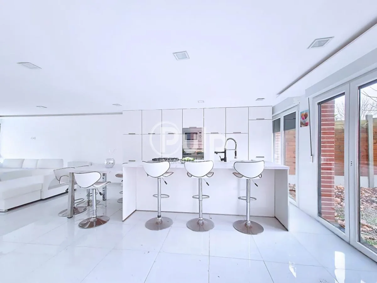 Une villa lumineuse à Seclin avec terrasse privative pour moins de 235 000 € - Photo 3