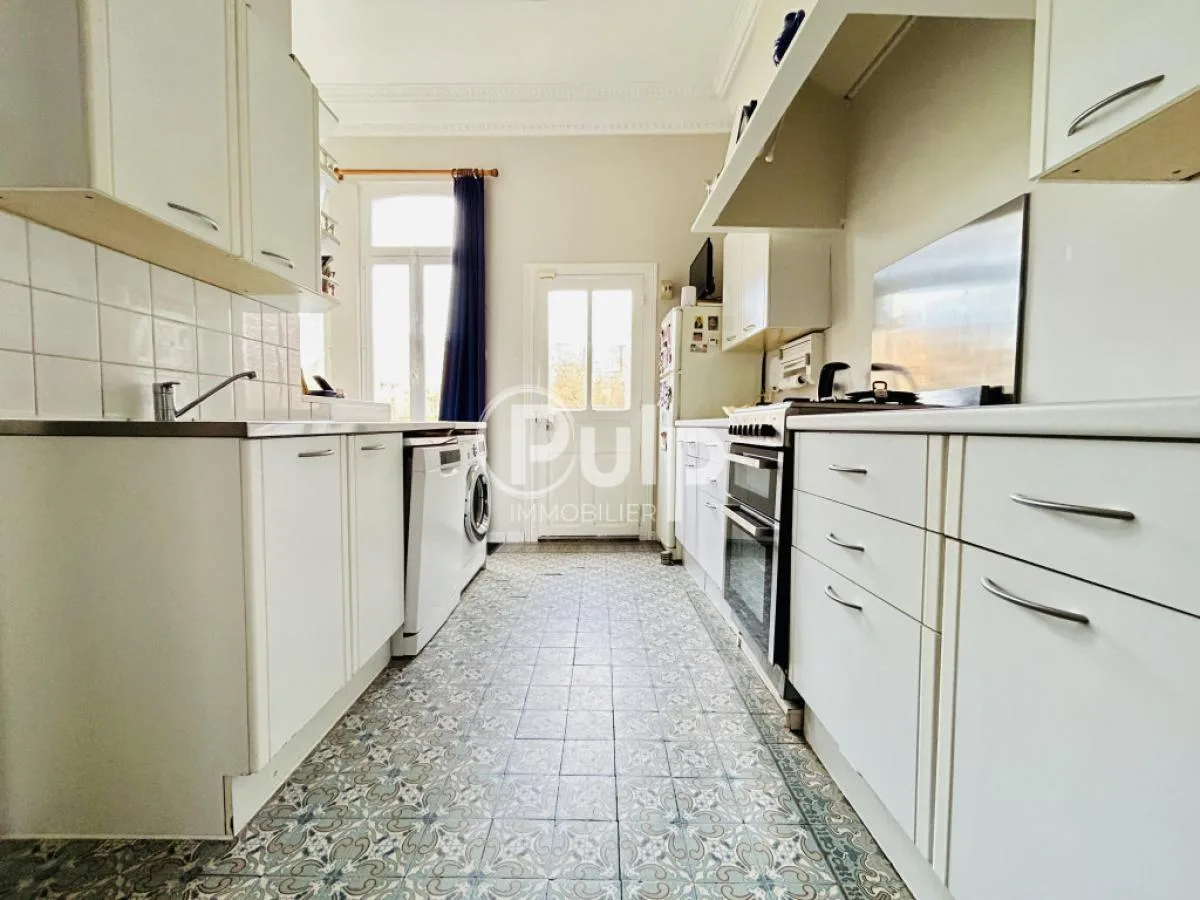 Une maison bourgeoise à Arras : cachet et volume pour moins de 495 000 € - Photo 3