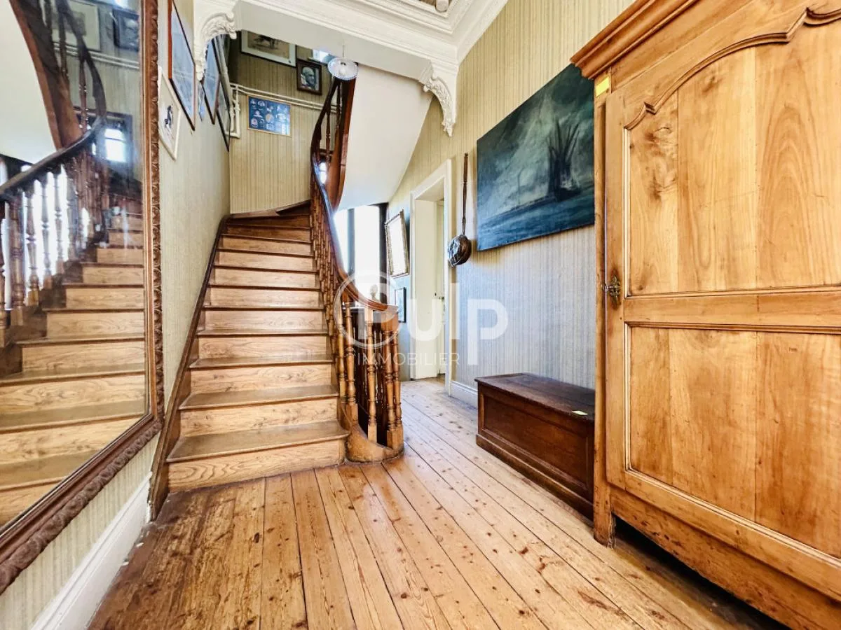 Une maison bourgeoise à Arras : cachet et volume pour moins de 495 000 € - Photo 4